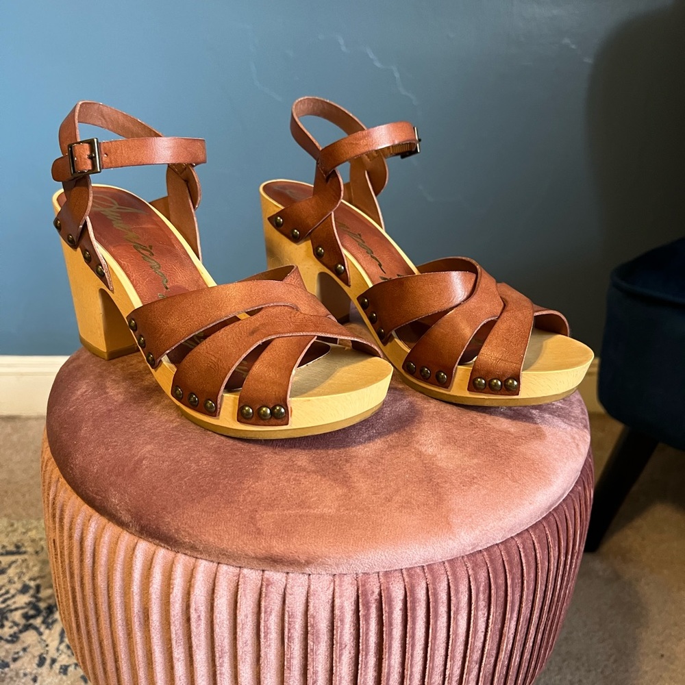American Rag 2 1/2 inch sandals